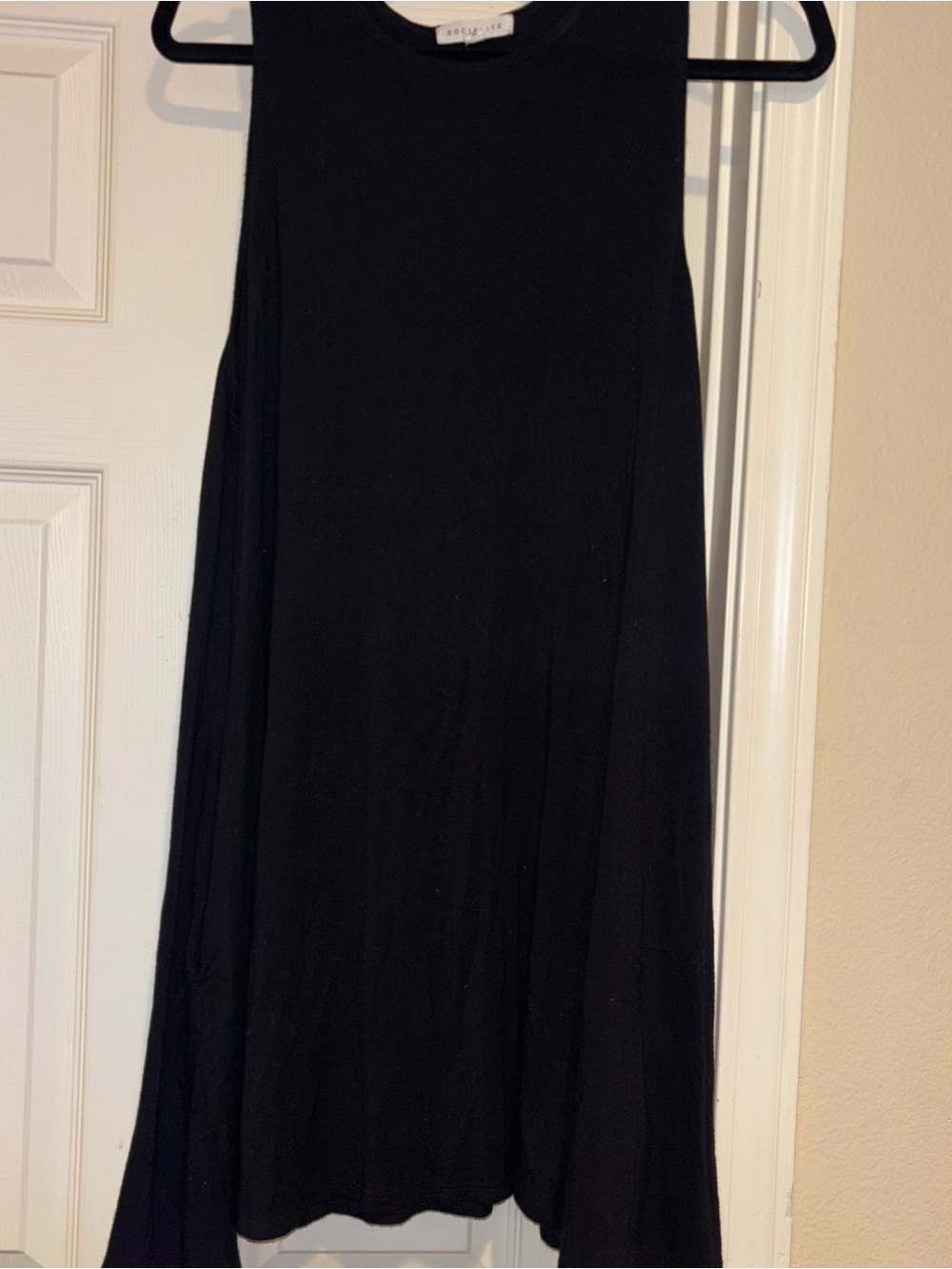 Socialite summer tank style dress with pockets, large black